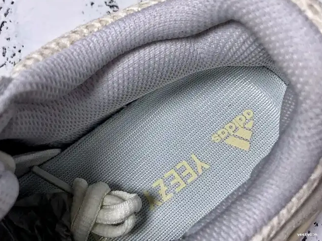 Yeezy Adidas Boost Analog EG7596 700 0605